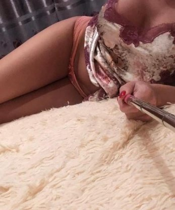 Я обладаю нежными руками, опытом и многочисленными умениями, которые позволят нам погрузиться в мир наслаждения. Я живу в чудесном городе Москва и готова пригласить тебя в свою уютную квартиру, где мы сможем насладиться телесным удовольствием в атмосфере полного комфорта. У меня есть фото, чтобы ты мог оценить мою привлекательность, и множество положительных отзывов, которые подтверждают мою профессиональность и качество услуг. Не упускай возможность окунуться в океан страсти со мной! 😘💋 Мария
